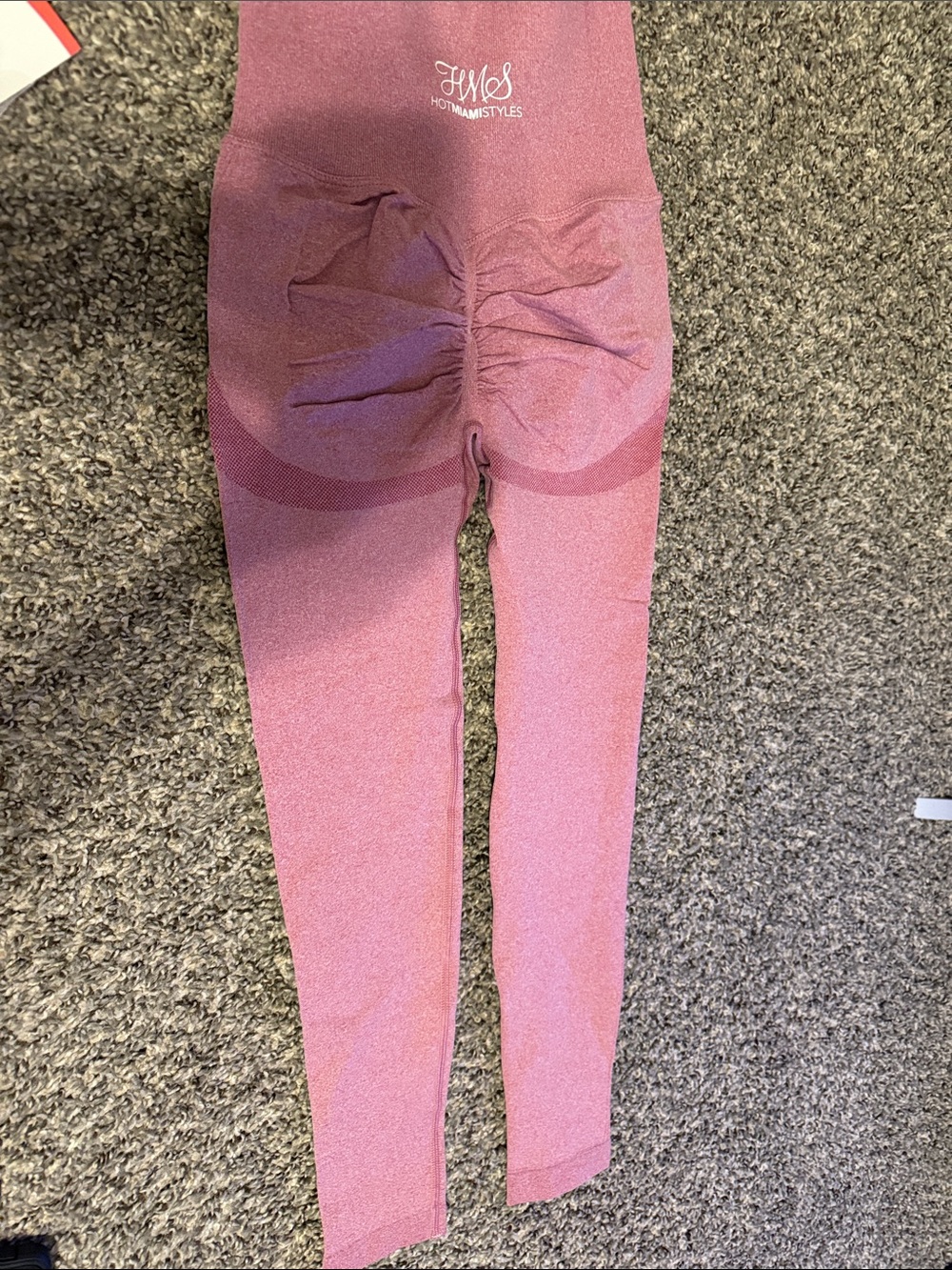 Hot Miami Styles Dusty Rose Seamless Scrunch Leggings